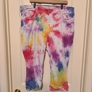 Levi Tie Dye Capri